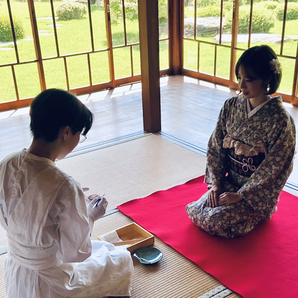 保護中: 豪商屋敷で作り立ての和菓子と抹茶を味わう