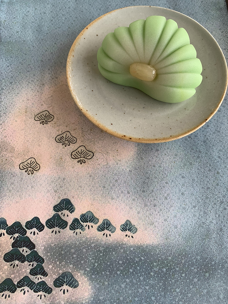 保護中: “着物の似合うまち”の和菓子作り体験